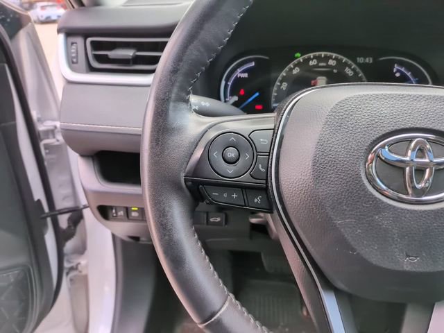 Used 2025 Toyota RAV4 XLE w/ Convenience Package AWD/4WD image 16