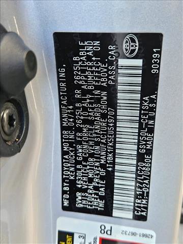 Used 2014 Toyota Camry SE w/ Leather Package FWD image 16