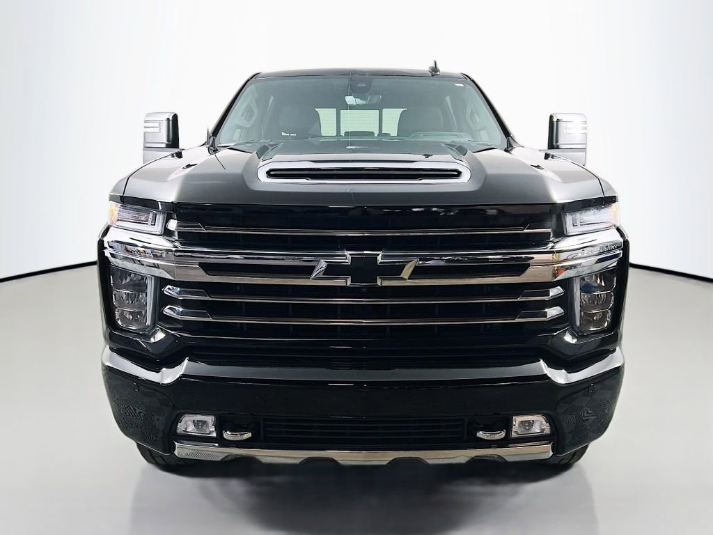 Certified 2022 Chevrolet Silverado 2500 High Country w/ LPO, Dark Essentials Package image 2