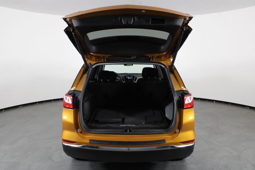 Used 2018 Chevrolet Equinox LT w/ Sun & Infotainment Package FWD image 16