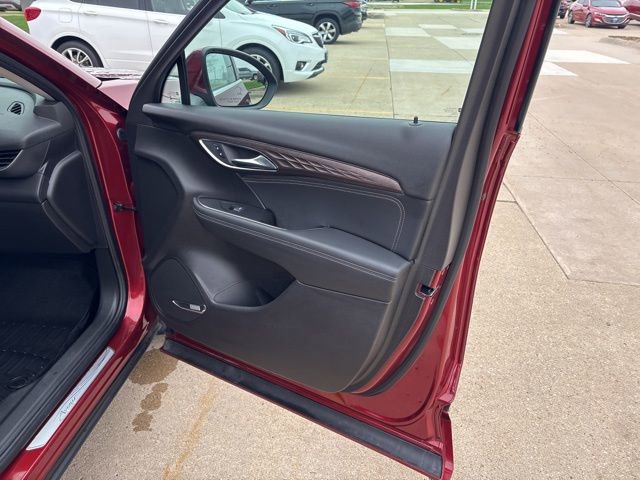 Used 2023 Buick Envision Avenir AWD/4WD image 24