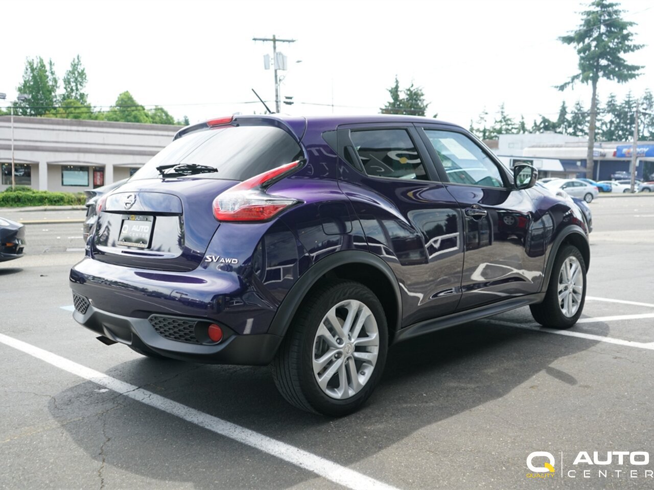 Used 2016 Nissan Juke SV AWD/4WD image 5