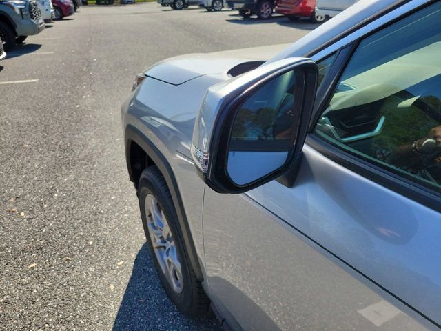 Used 2025 Toyota RAV4 XLE image 18