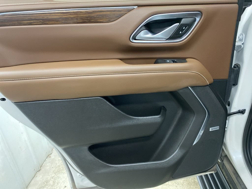Certified 2022 Chevrolet Tahoe High Country AWD/4WD image 39