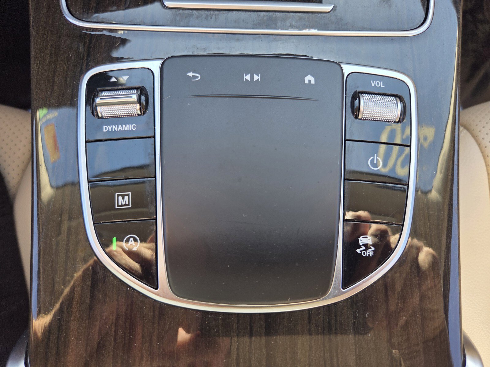 Used 2020 Mercedes-Benz GLC 300 image 25