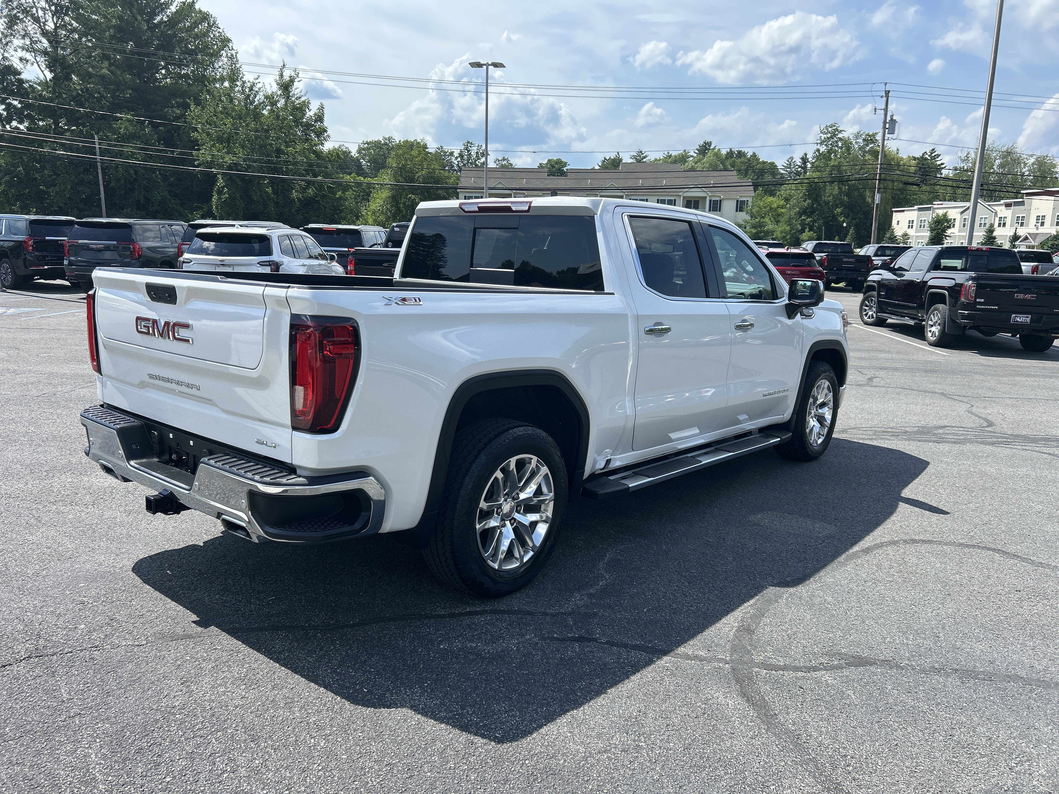 Used 2021 GMC Sierra 1500 SLT w/ SLT Premium Plus Package AWD/4WD image 13
