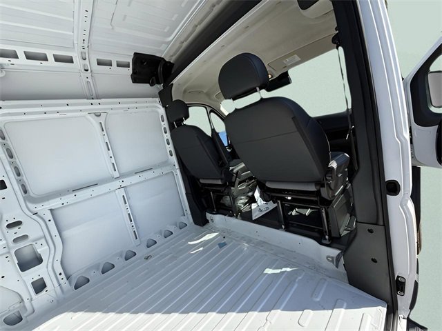 New 2026 RAM ProMaster 2500 w/ Quick Order Package 22G SLT image 27