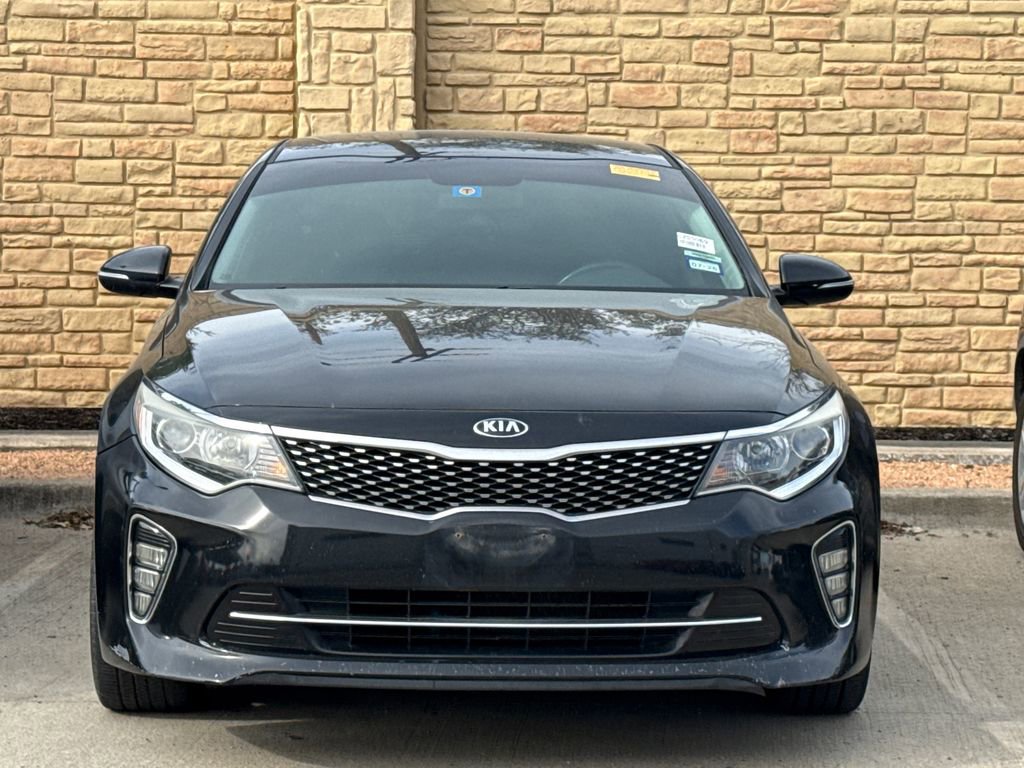 Used 2018 Kia Optima S w/ 18" Alloy Wheels Package image 2