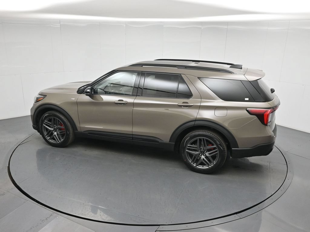 New 2026 Ford Explorer ST-Line w/ ST-Line Street Pack AWD/4WD image 45