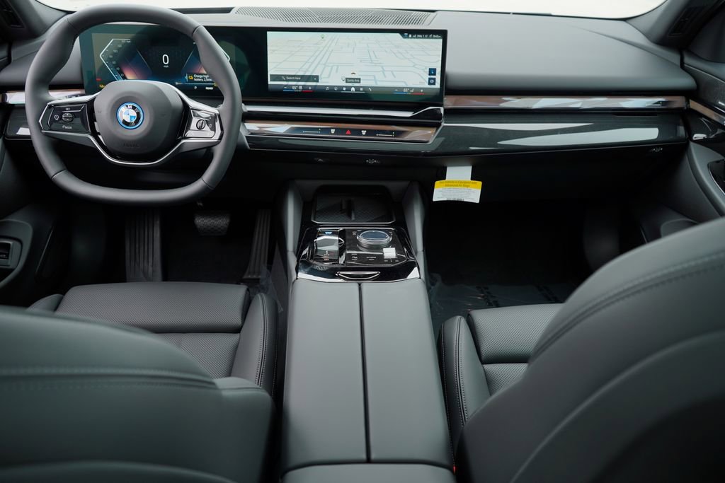 Used 2026 BMW i5 eDrive40 image 14