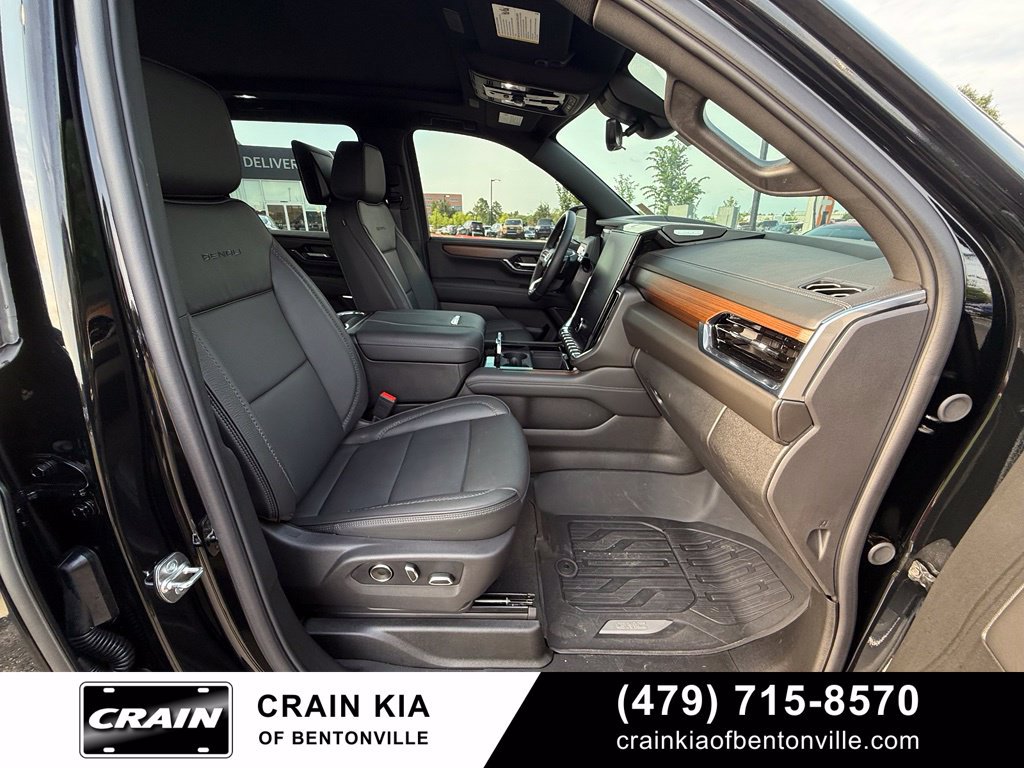 Used 2026 GMC Yukon XL Denali w/ Denali Reserve Package AWD/4WD image 34