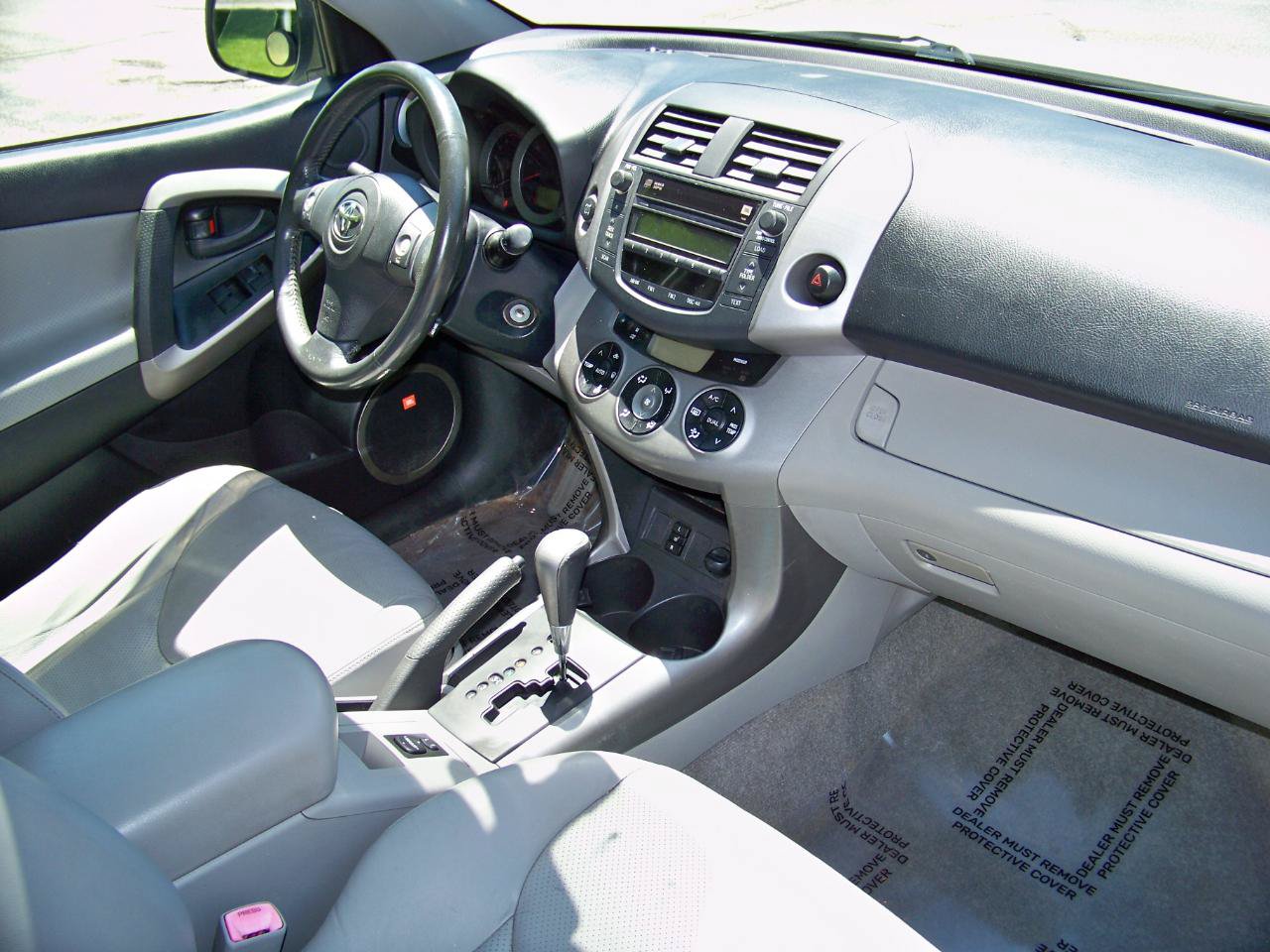 Used 2008 Toyota RAV4 Limited AWD/4WD image 20
