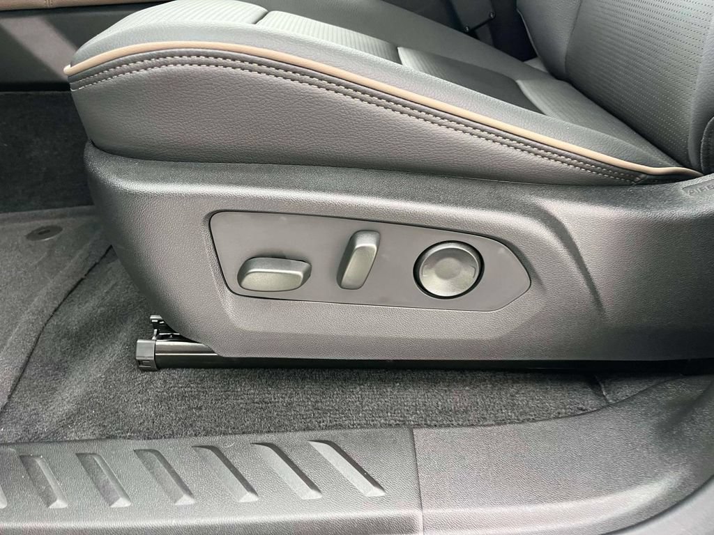 New 2026 GMC Canyon Denali AWD/4WD image 22