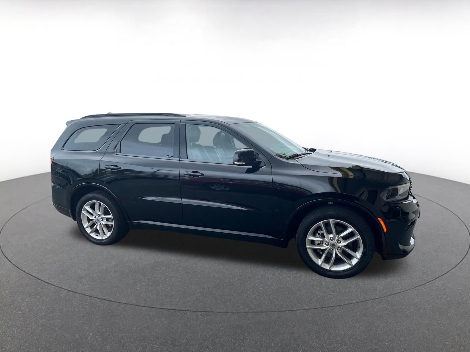 Used 2023 Dodge Durango GT image 1