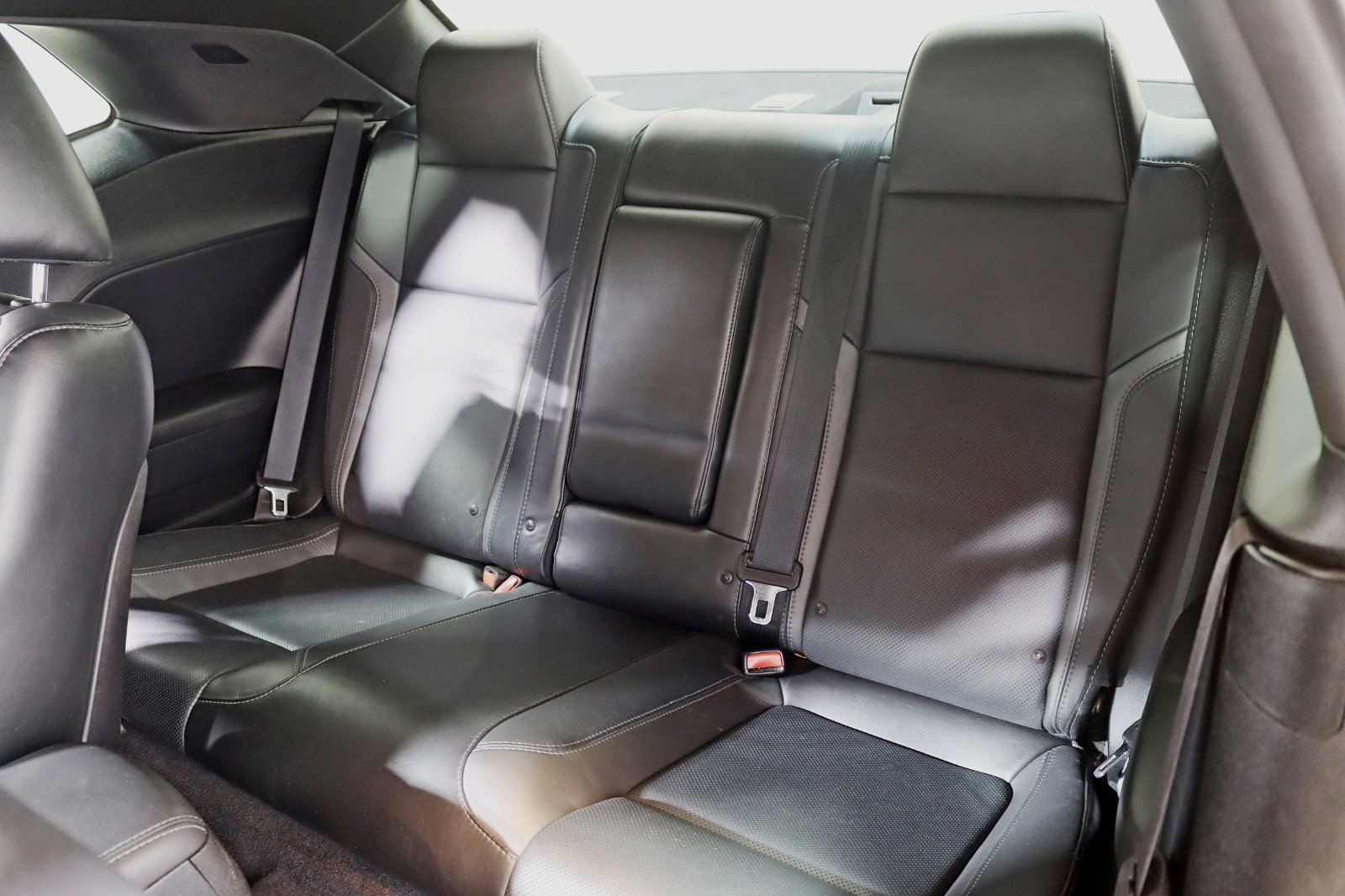 Used 2018 Dodge Challenger SXT Plus image 29