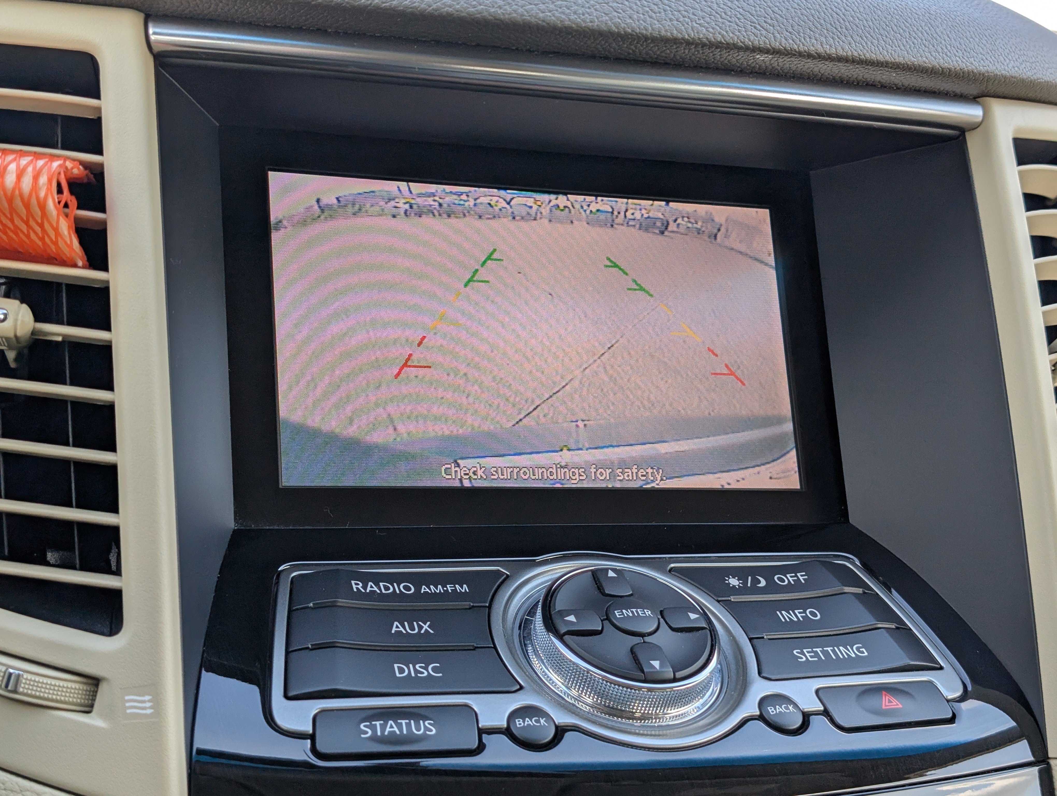 Used 2017 INFINITI QX70 AWD image 18