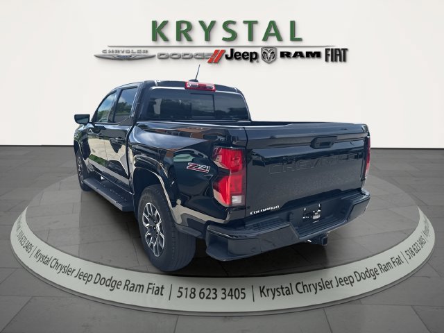 Used 2025 Chevrolet Colorado Z71 AWD/4WD image 4