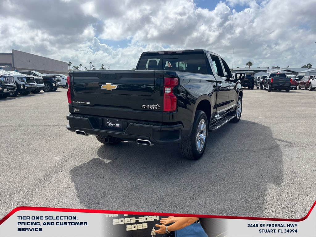 Used 2024 Chevrolet Silverado 1500 High Country w/ High Country Premium Package image 3