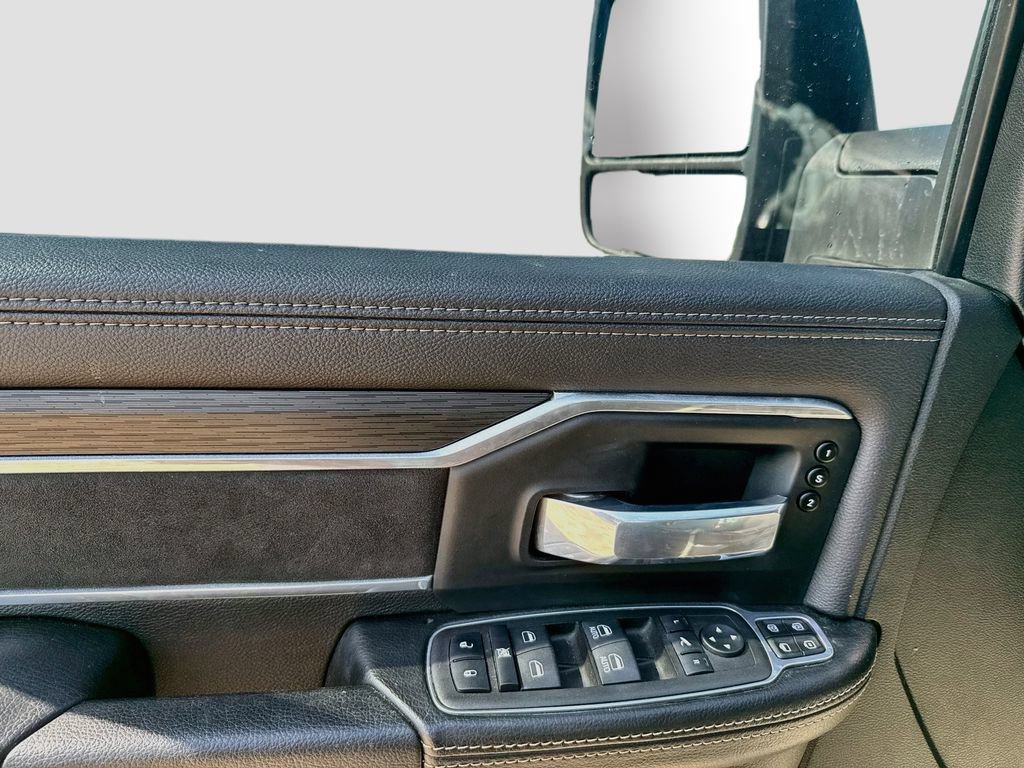 Used 2024 RAM 3500 Laramie w/ Night Edition AWD/4WD image 7