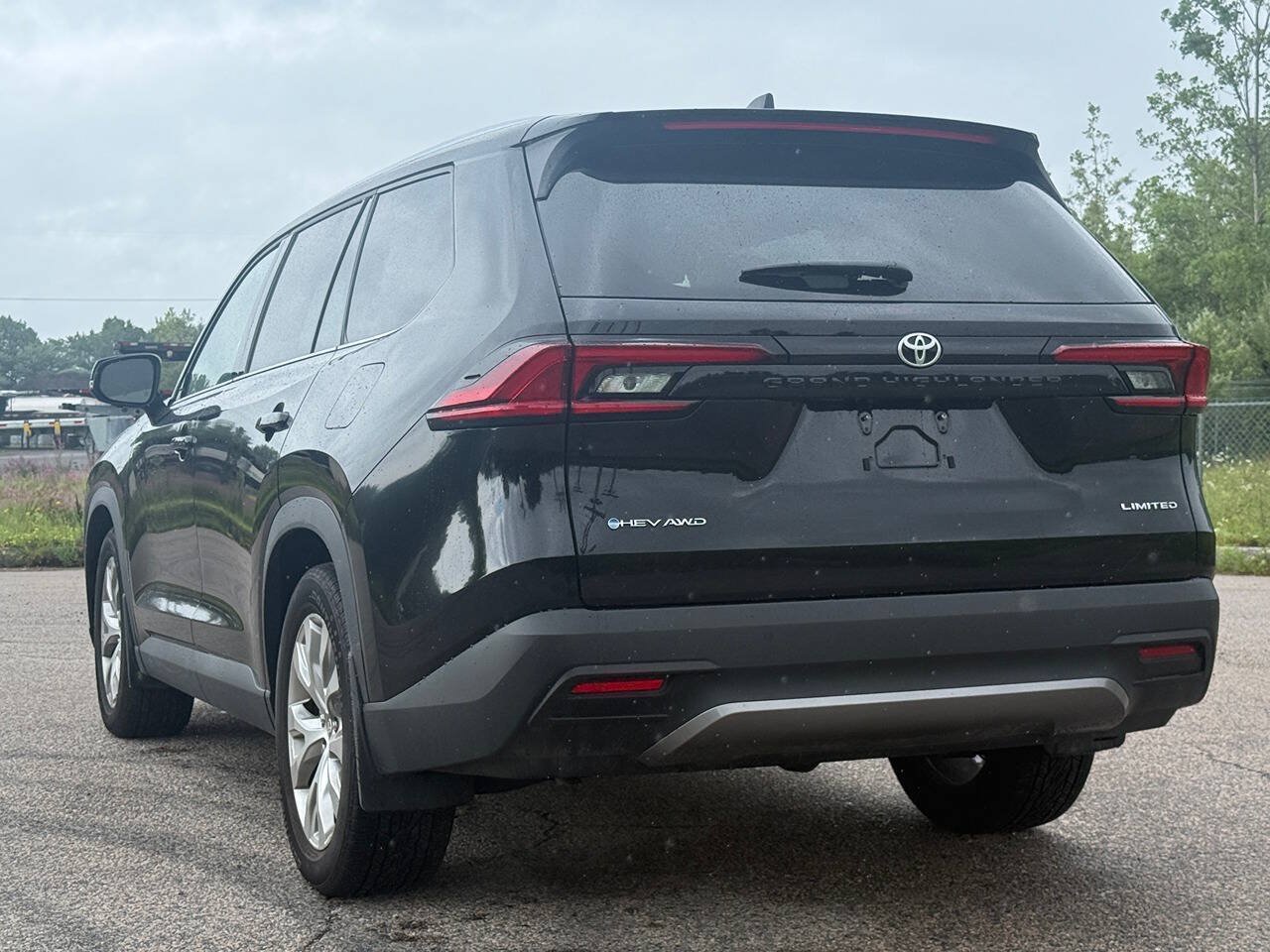 Used 2025 Toyota Grand Highlander AWD Hybrid image 3
