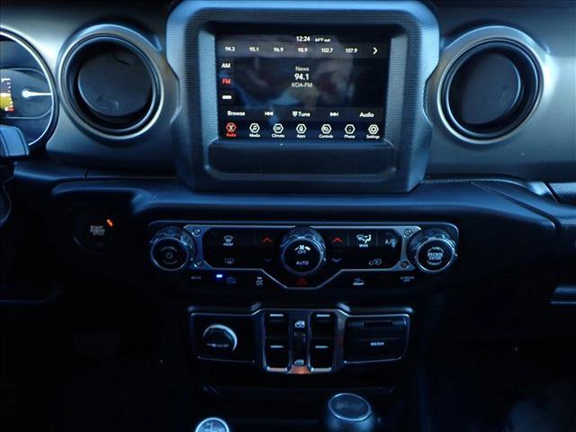 Used 2023 Jeep Wrangler Unlimited image 15