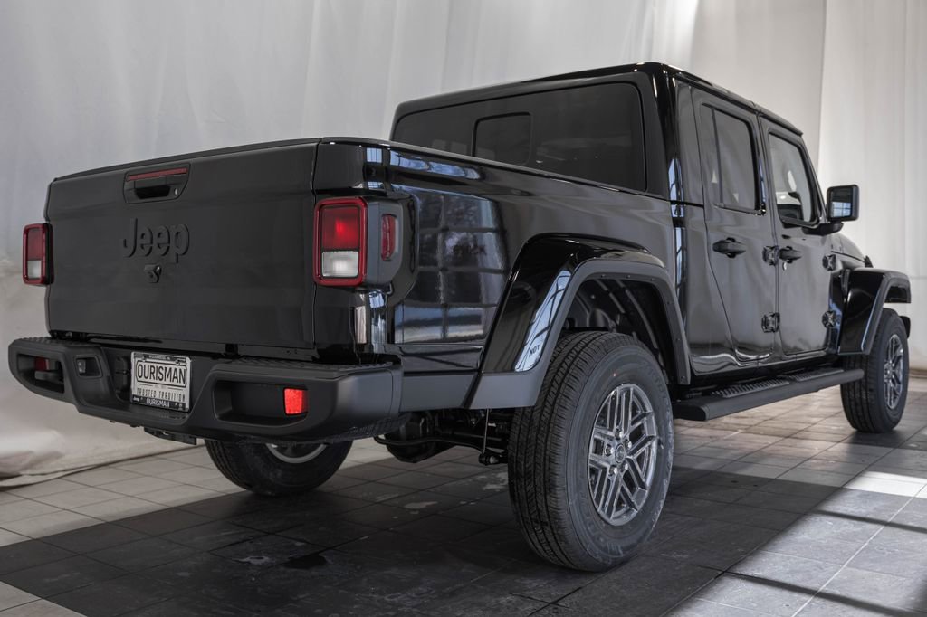 New 2026 Jeep Gladiator Sport image 4