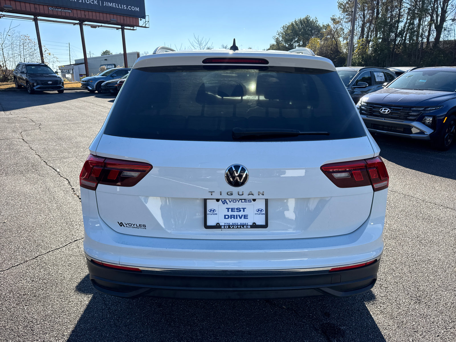 Used 2022 Volkswagen Tiguan S image 6