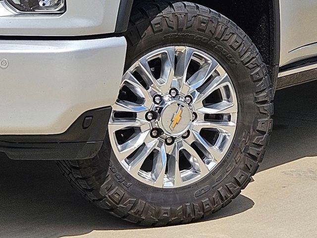 Used 2022 Chevrolet Silverado 2500 High Country w/ Z71 Off-Road Package image 6