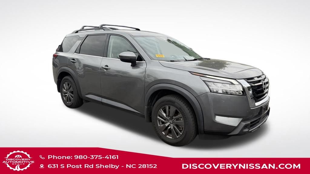 Certified 2022 Nissan Pathfinder SV FWD image 2