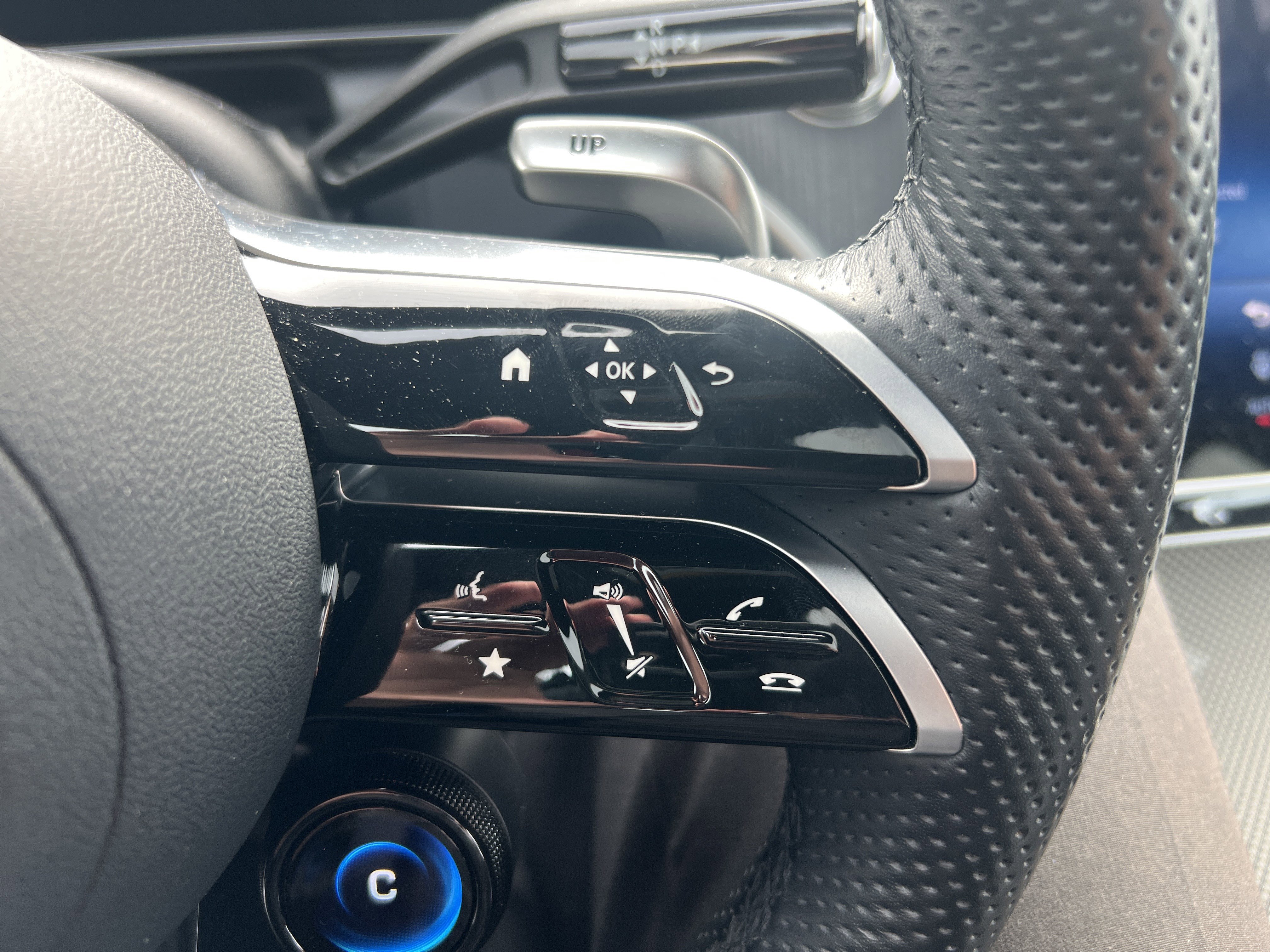 Certified 2025 Mercedes-Benz GLC 43 AMG 4MATIC image 20