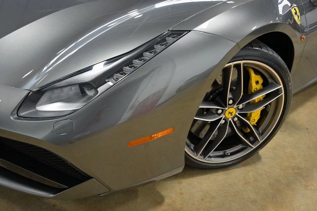 Used 2018 Ferrari 488 Spider RWD image 13