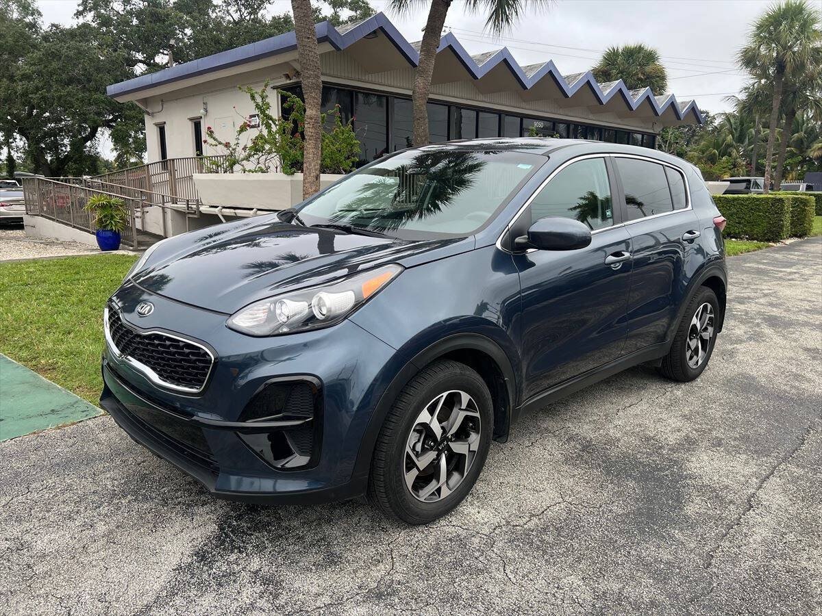 Used 2022 Kia Sportage LX FWD image 2
