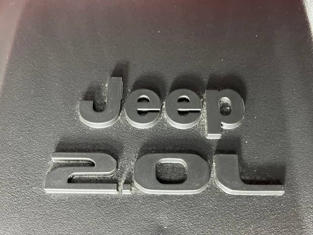 Used 2024 Jeep Wrangler Unlimited Sahara AWD/4WD image 9