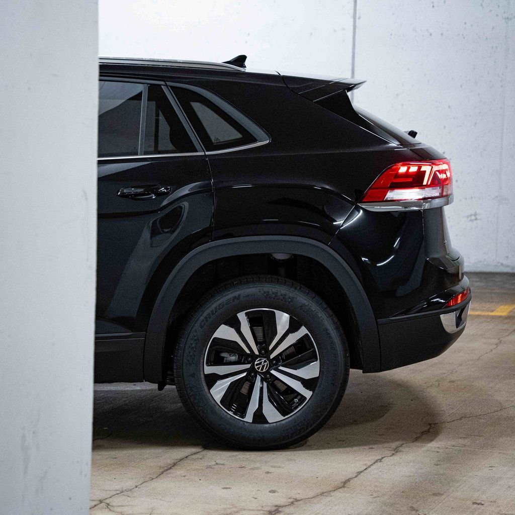 New 2026 Volkswagen Atlas Cross Sport SE image 4