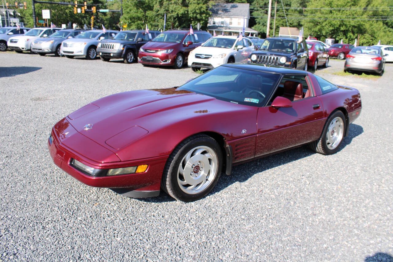 Used 1993 Chevrolet Corvette Coupe RWD image 2