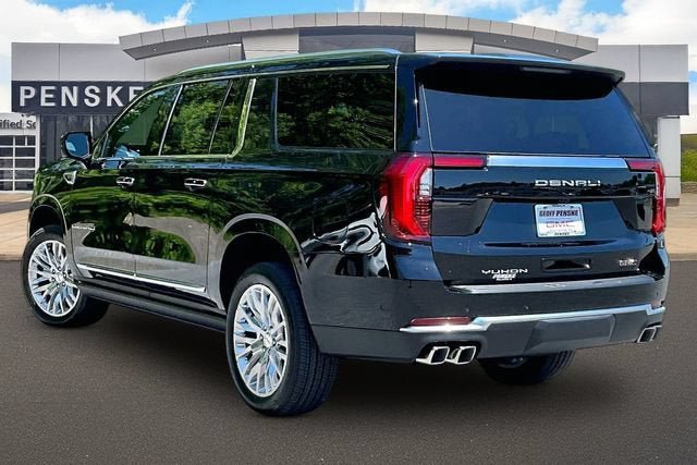 New 2026 GMC Yukon XL Denali w/ Sun & Power Step Package AWD/4WD image 3