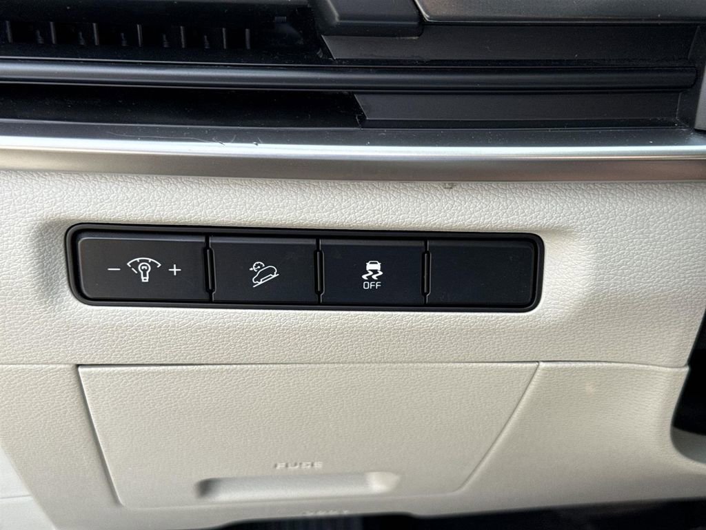 Used 2023 Kia Telluride S image 17