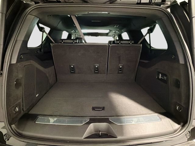 Used 2025 Cadillac Escalade ESV Premium Luxury image 24