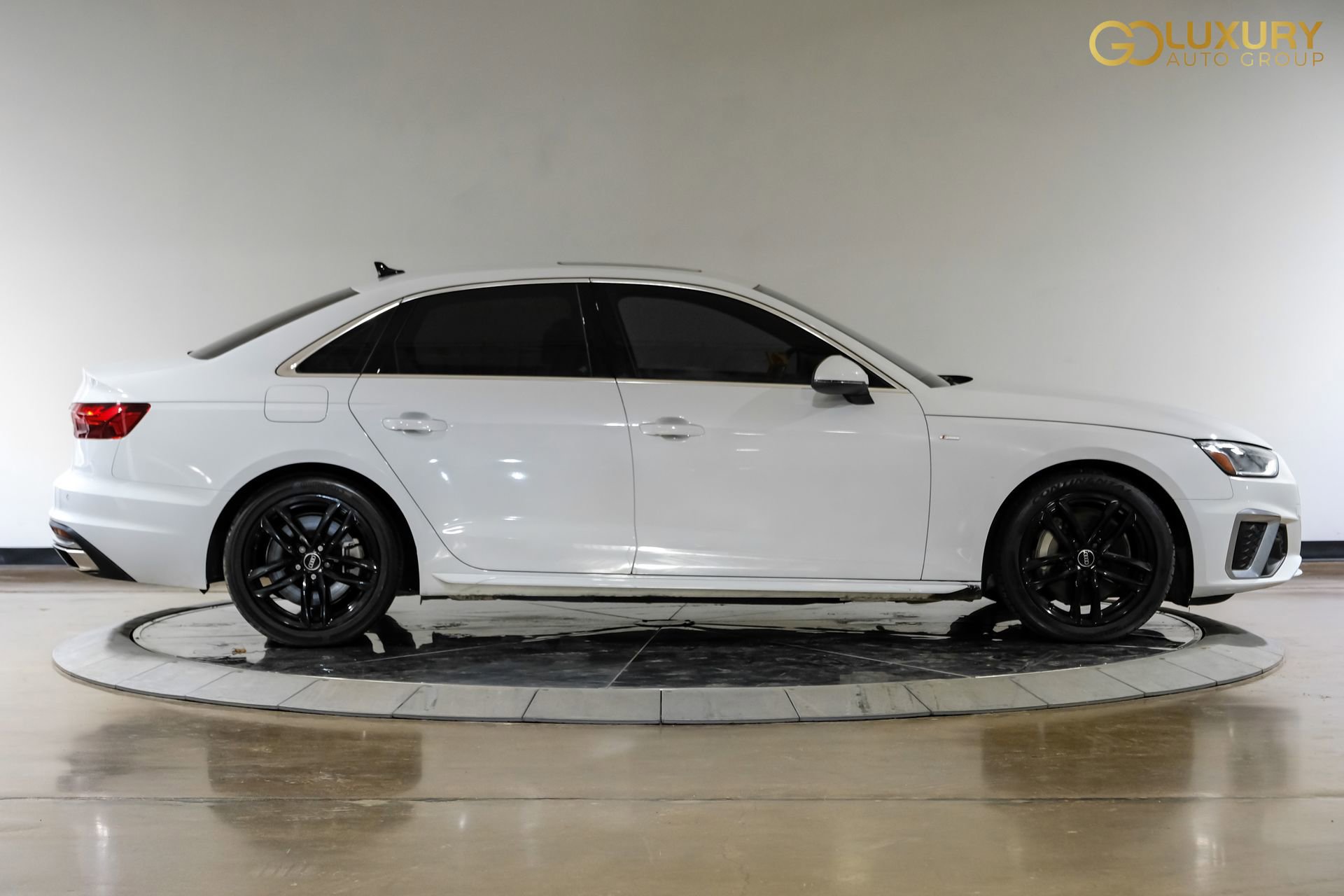 Used 2023 Audi A4 2.0T Premium w/ Convenience Package image 9