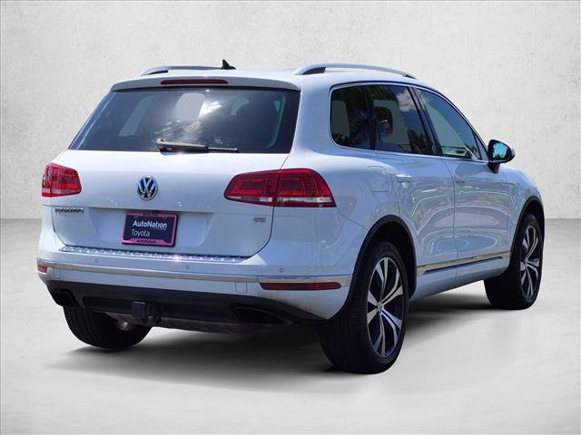 Used 2017 Volkswagen Touareg Wolfsburg Edition AWD/4WD image 5