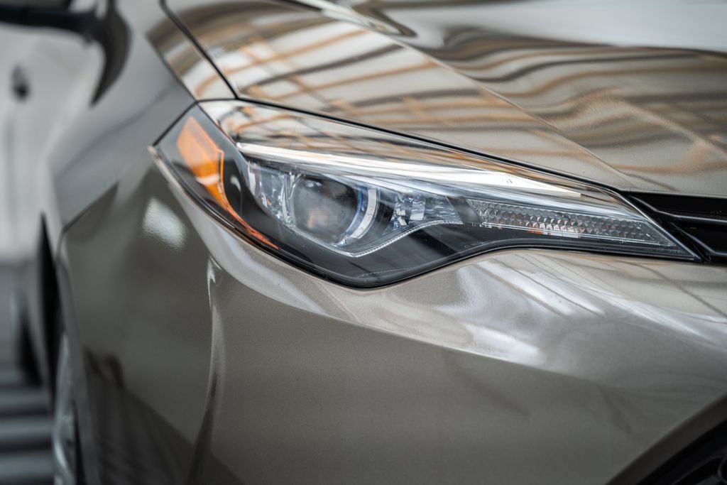 Used 2019 Toyota Corolla LE FWD image 12
