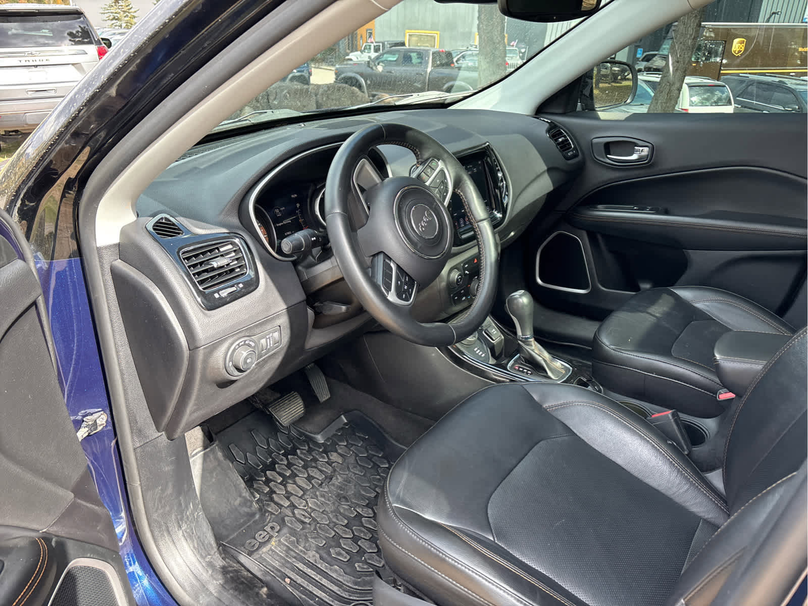 Used 2018 Jeep Compass Limited image 19