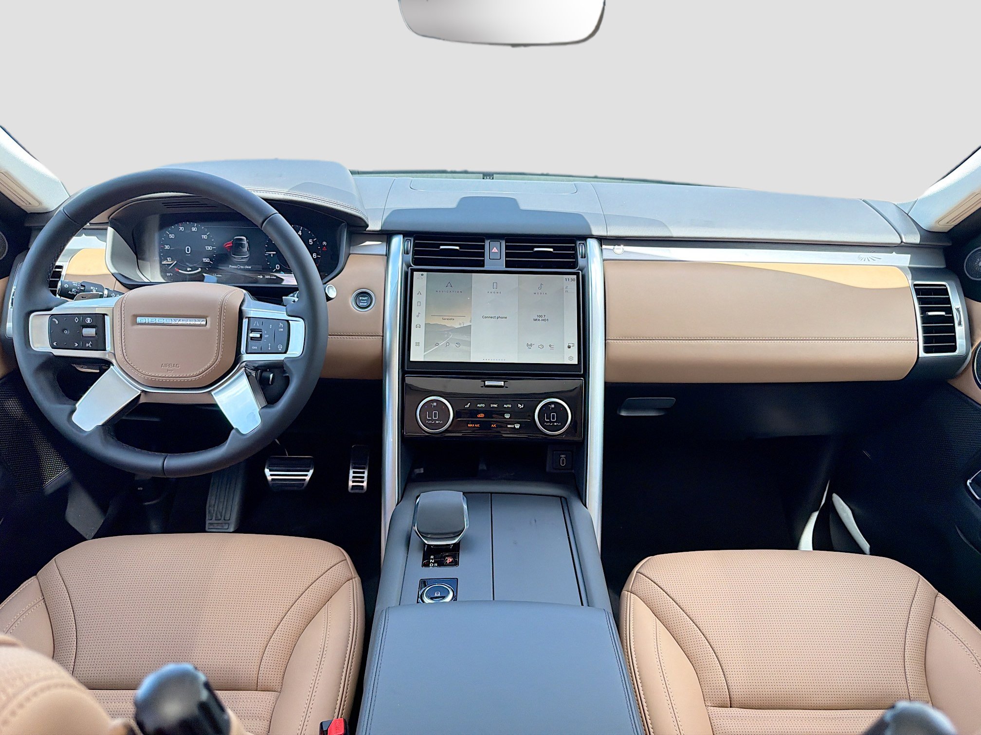 New 2026 Land Rover Discovery Limited Edition AWD/4WD image 17