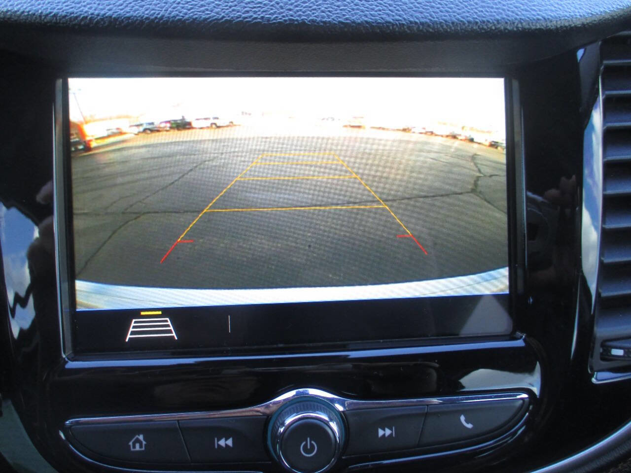 Used 2018 Chevrolet Trax LS FWD image 17