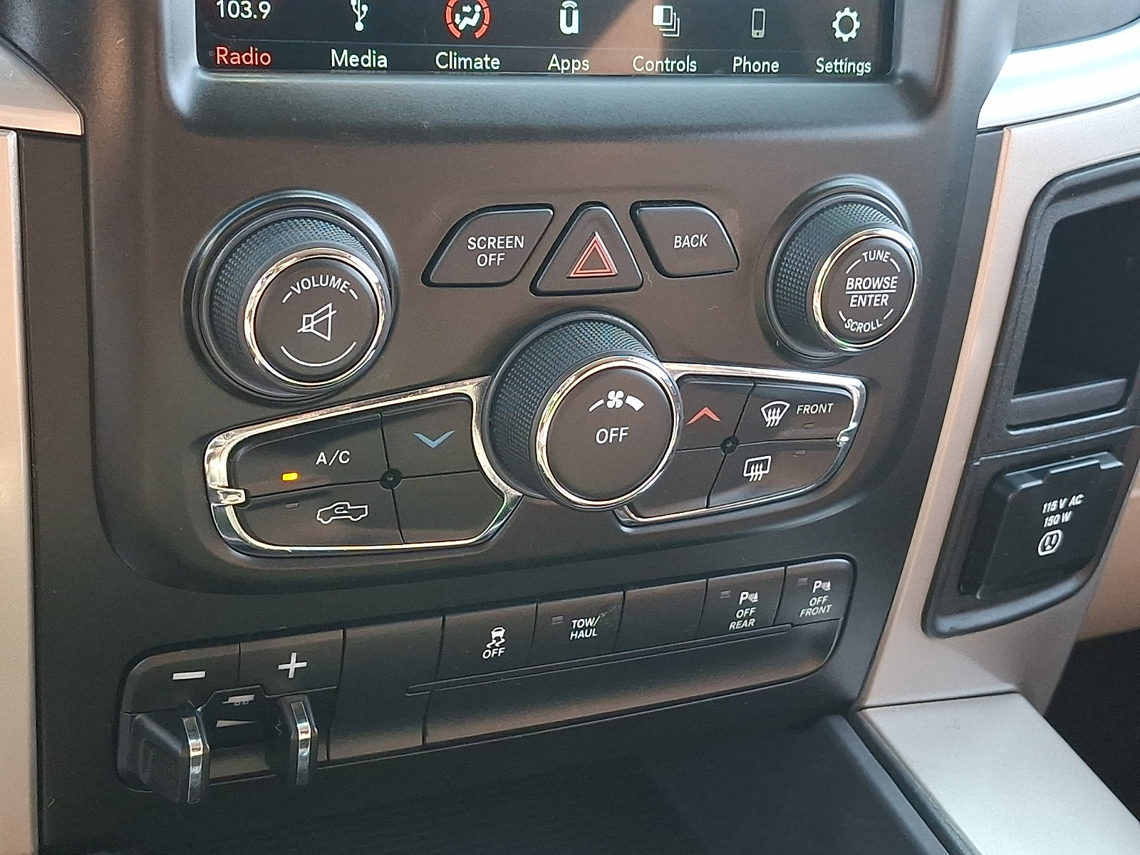 Used 2018 RAM 1500 Big Horn AWD/4WD image 23