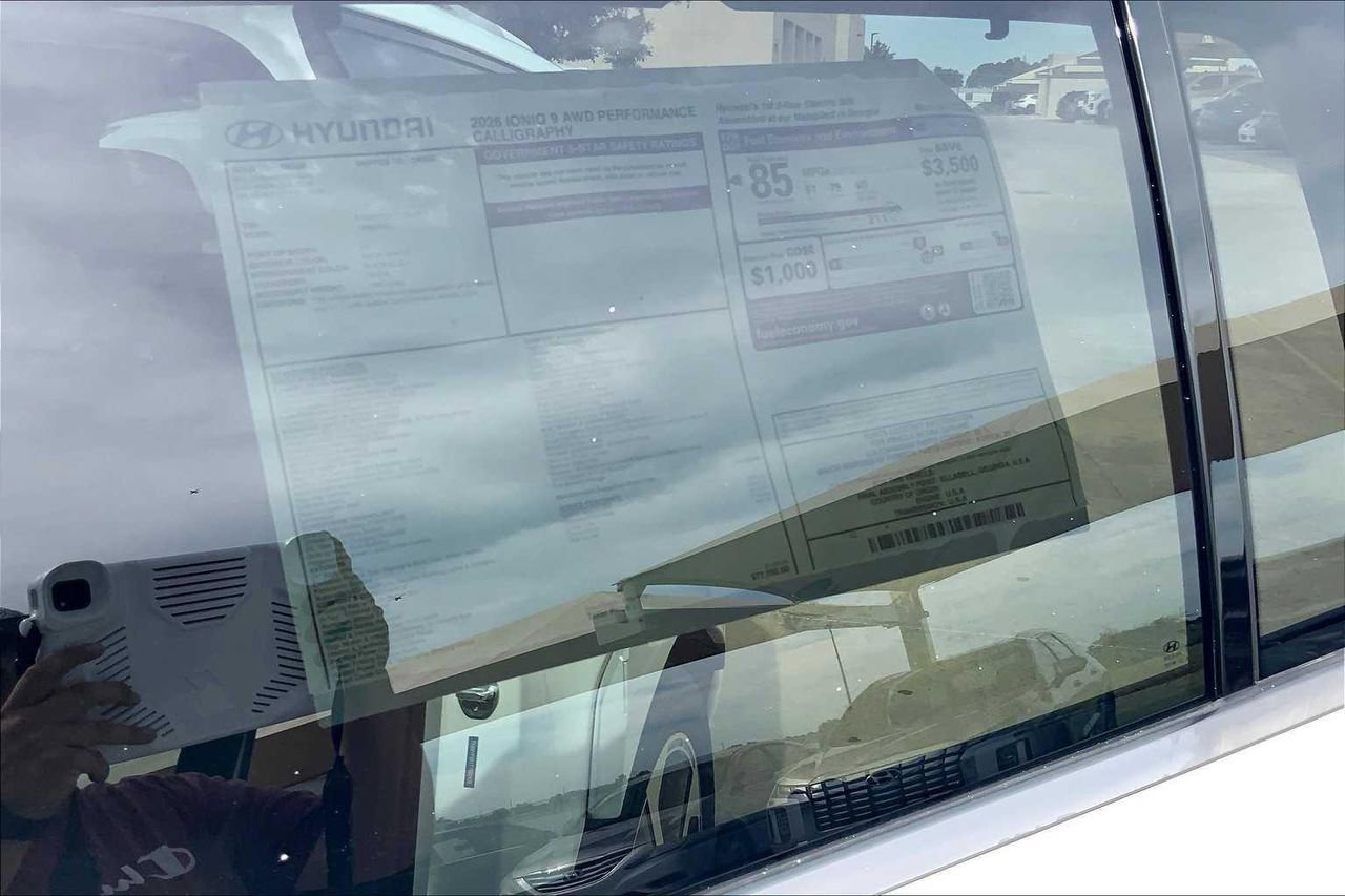 New 2026 Hyundai Ioniq 9 Calligraphy image 18