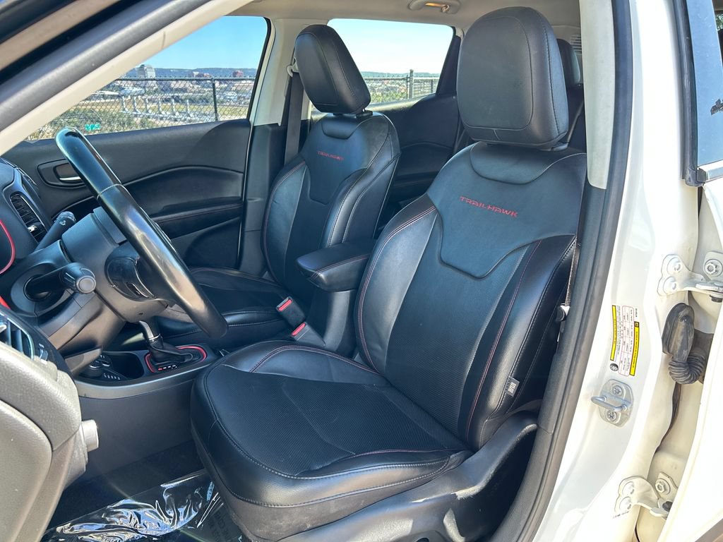 Used 2021 Jeep Compass Trailhawk AWD/4WD image 15