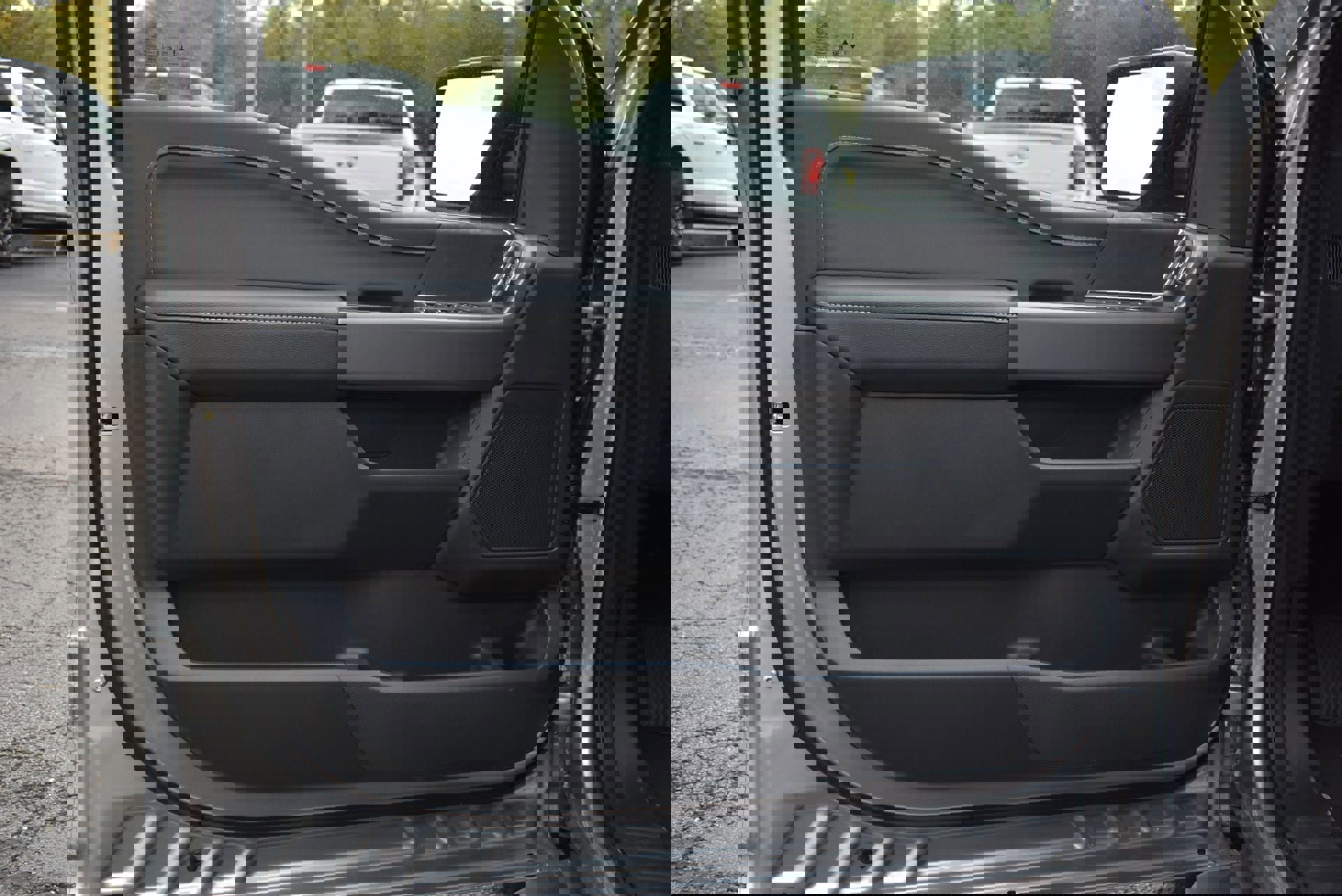 New 2025 Ford F150 XLT image 10