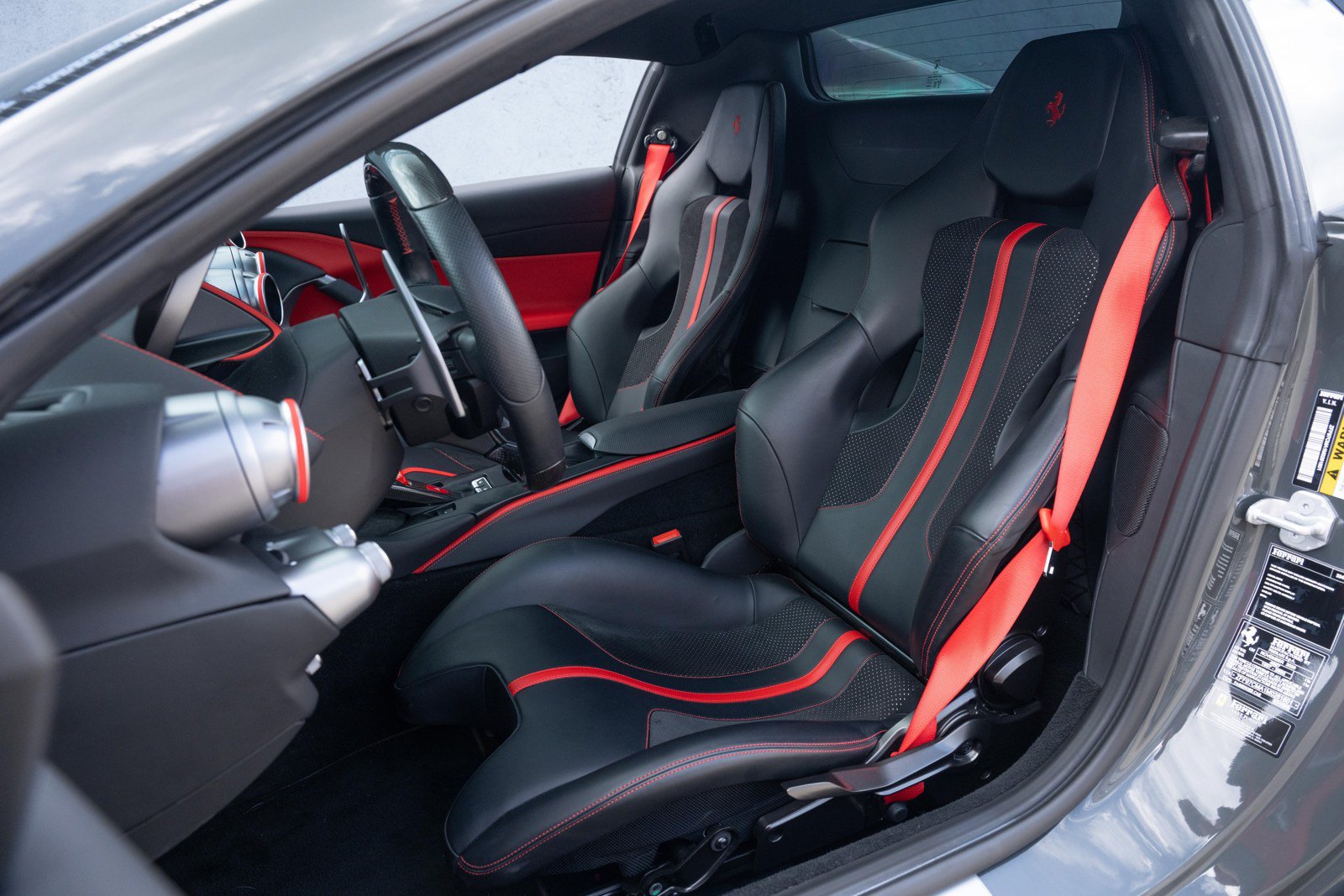 Used 2021 Ferrari 812 GTS RWD image 31