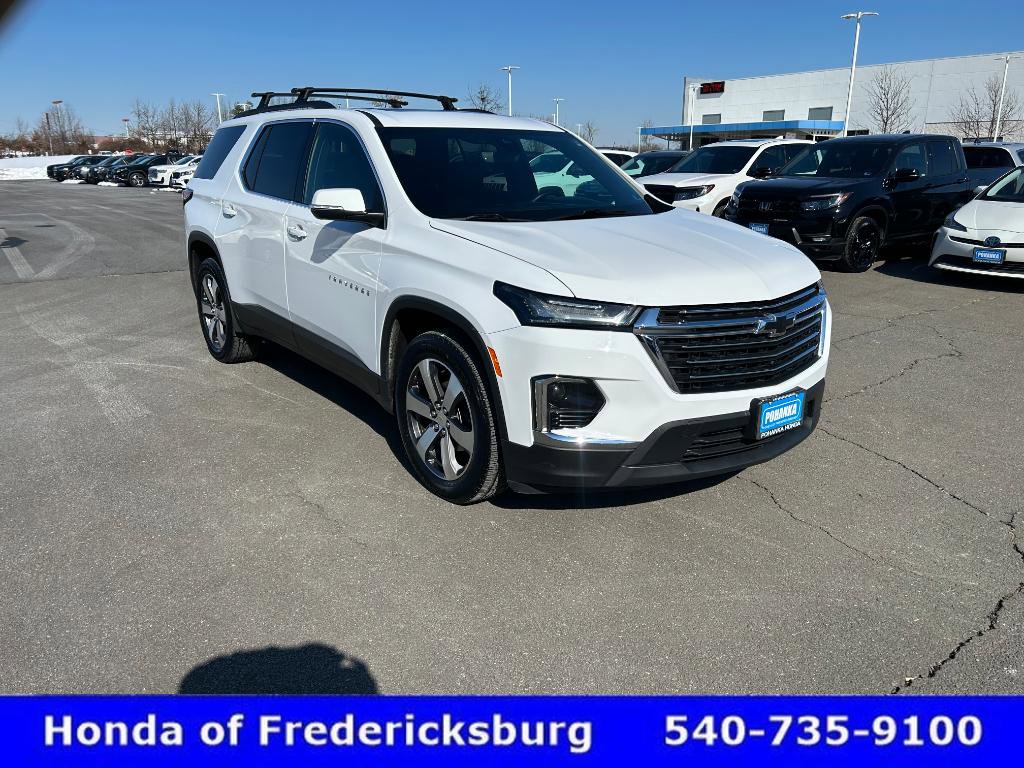Used 2023 Chevrolet Traverse LT w/ LT Premium Package image 8